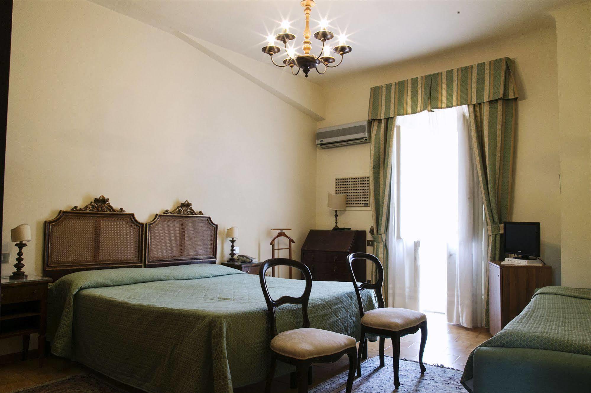 Hotel Villa Le Rondini 佛罗伦萨 外观 照片